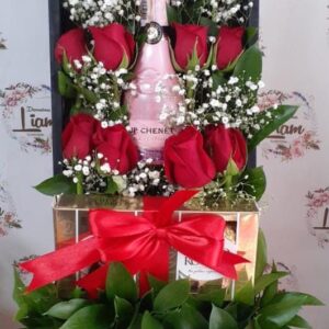 caja de rosas en bello 