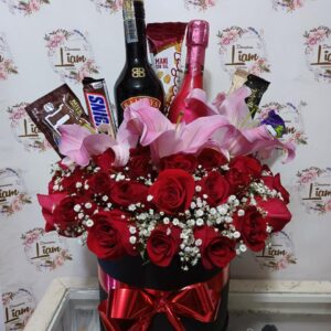 cajas de rosas y vino bello