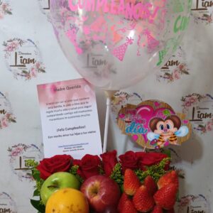 rosas con frutas en bello